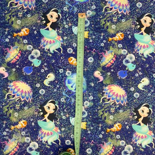Bavlněná látka Snoozy fabrics Mermaids navy digital print